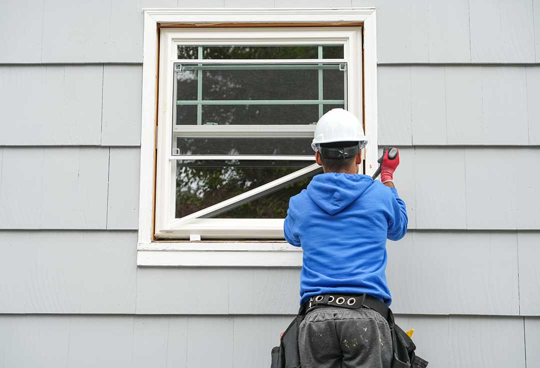 Window Contractor photo from Adobe Stock
