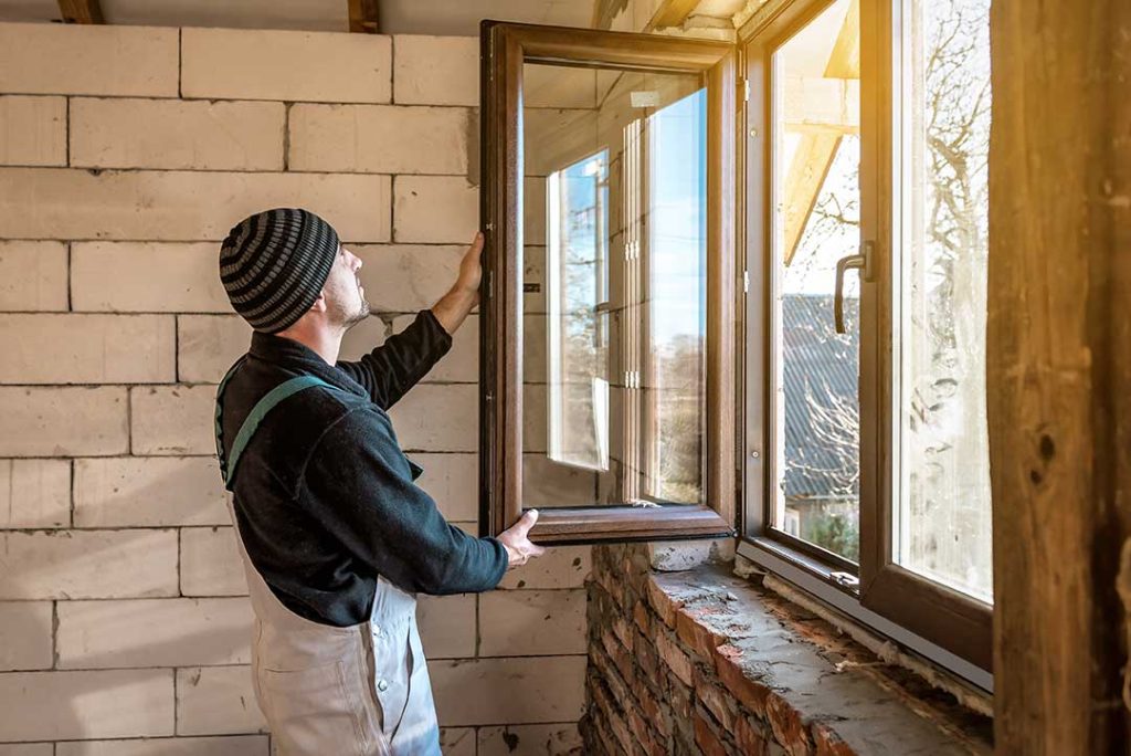 Window Contractor photo from Adobe Stock