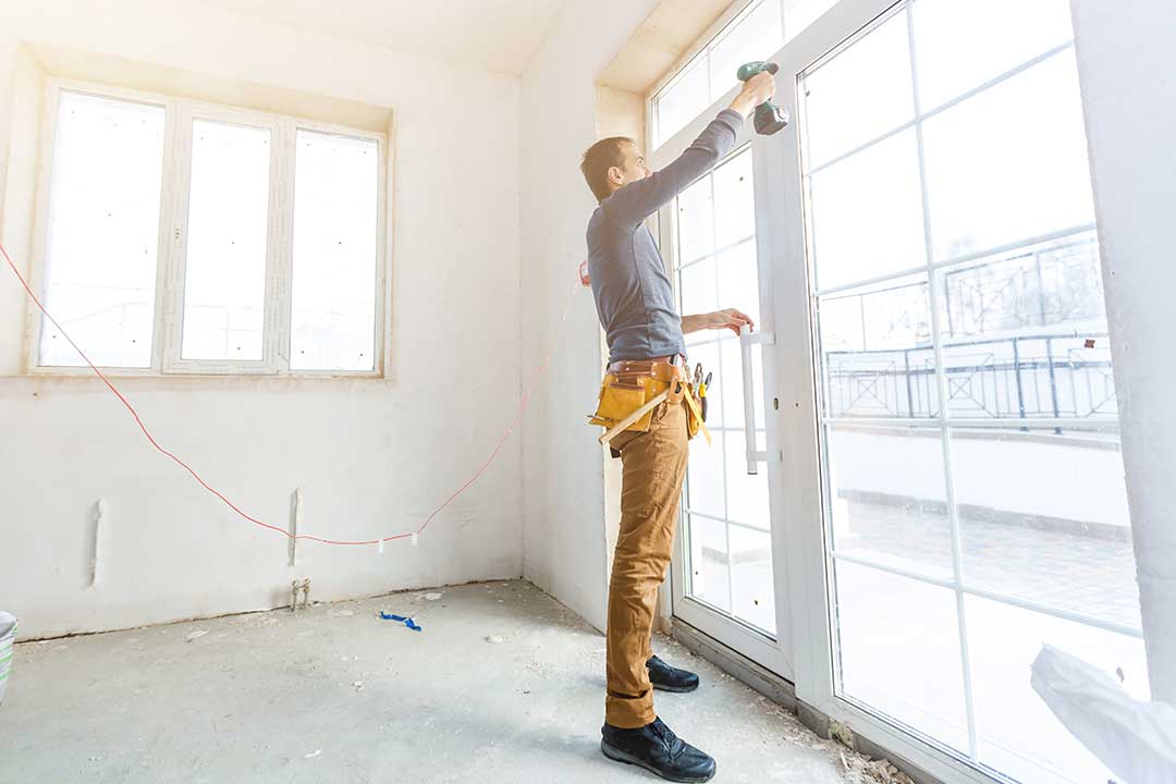Window Contractor photo from Adobe Stock