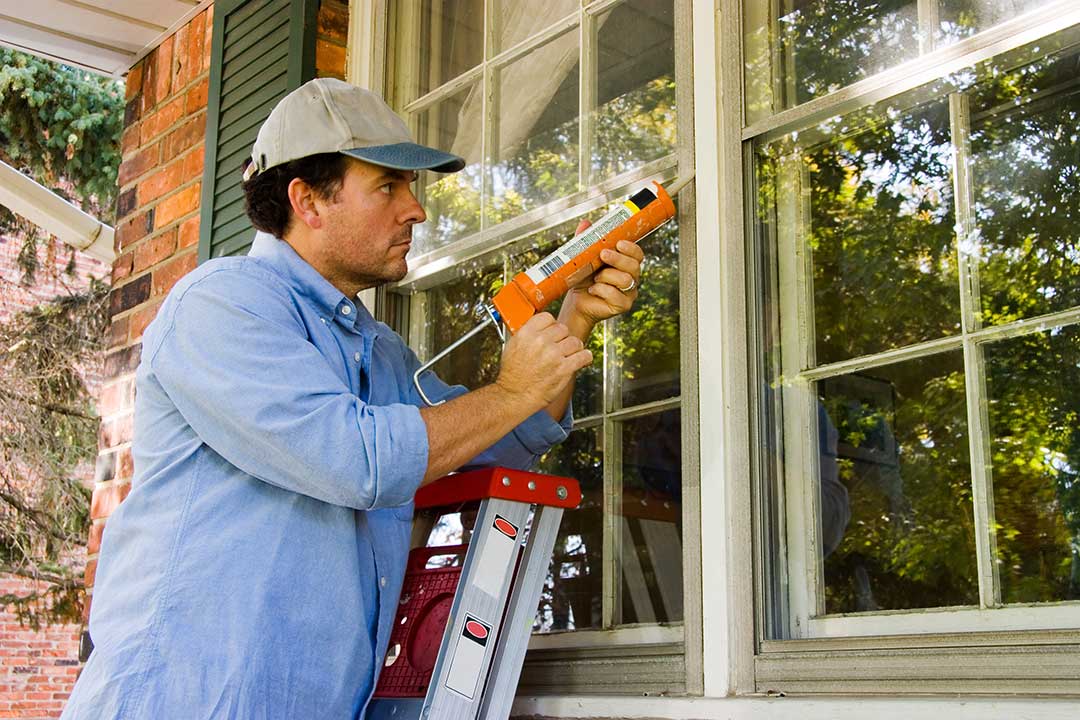 Window Contractor photo from Adobe Stock